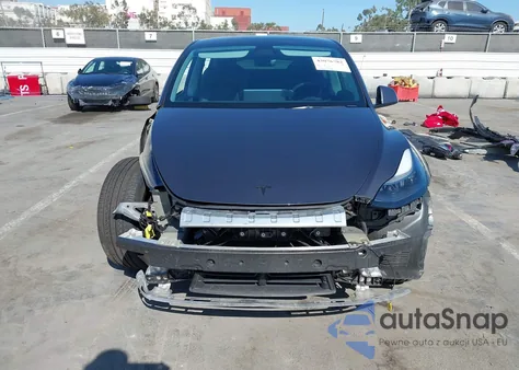 2022 Tesla Model Y Performance Dual Motor All-Wheel Drive z USA, uszkodzony, nr VIN 7SAYGDEF5NF404605